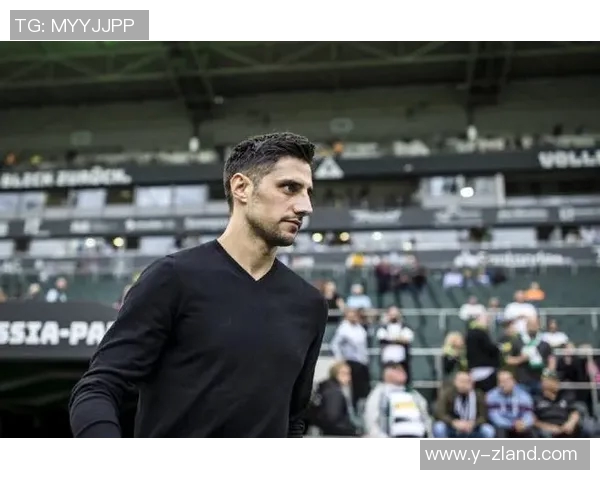 足球明星颜值大赏高清照片集锦展现运动与魅力的完美结合 足球明星颜值大赏高清照片集锦展现运动与魅力的完美结合