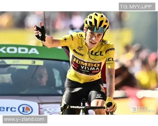 足球明星骑行风采高清图片展现运动与时尚的完美结合 足球明星骑行风采高清图片展现运动与时尚的完美结合