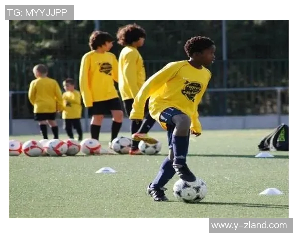 踢球时激情四溢却总爱动手的足球明星背后的故事